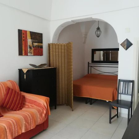 אוסטוני Vico Anglani Guest House מראה חיצוני תמונה